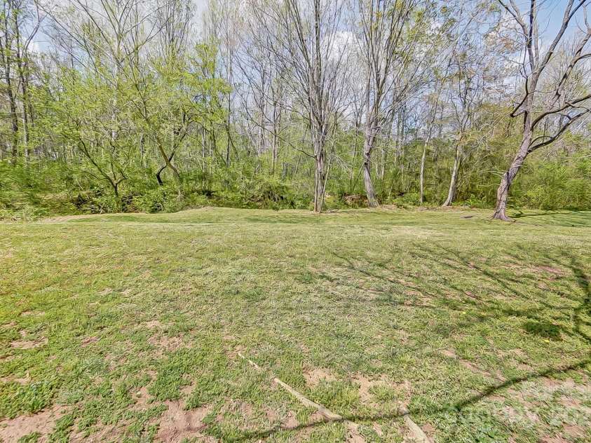 239 Bradford Glyn Drive, Mooresville, NC 28115.  MLS# CAR4243834, YatesRealty ID 5814. 