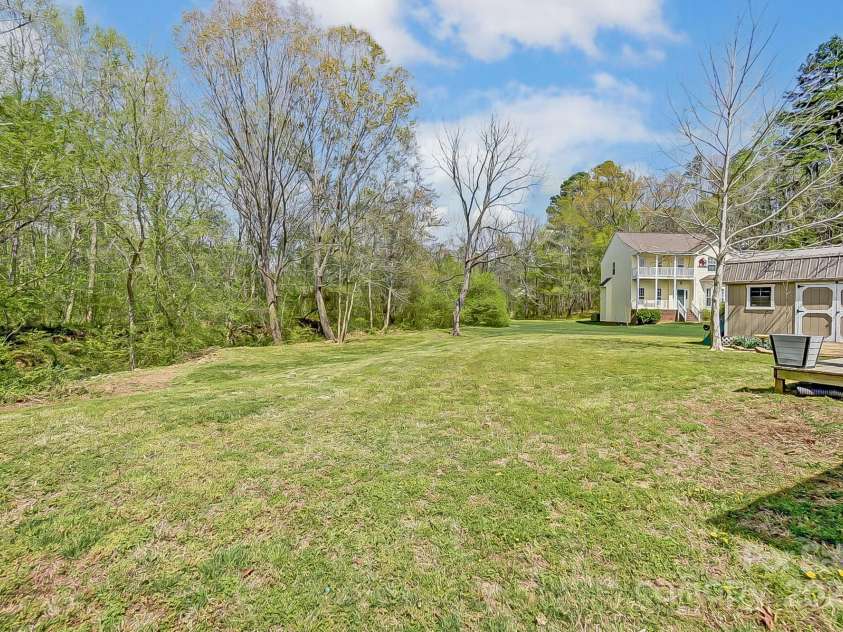 239 Bradford Glyn Drive, Mooresville, NC 28115.  MLS# CAR4243834, YatesRealty ID 5814. 