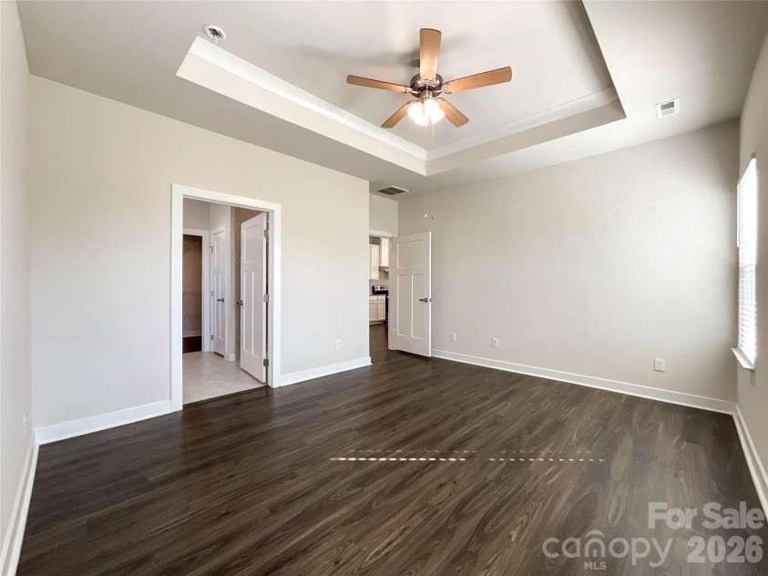 5091 Summer Surprise Lane, Charlotte, NC 28215.  MLS# CAR4437130, YatesRealty ID 58141. Primary Bedroom