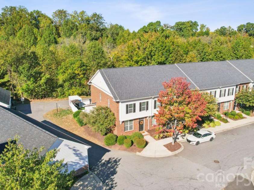 363 Beacon Street, Concord, NC 28027.  MLS# CAR4435915, YatesRealty ID 58142. 