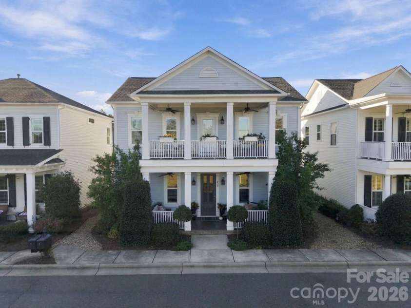 720 Loretto Lane, Fort Mill, SC 29715.  MLS# CAR4436991, YatesRealty ID 58147. 
