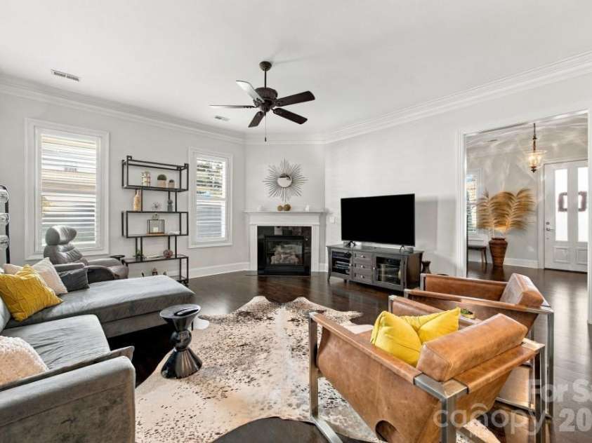 720 Loretto Lane, Fort Mill, SC 29715.  MLS# CAR4436991, YatesRealty ID 58147. 