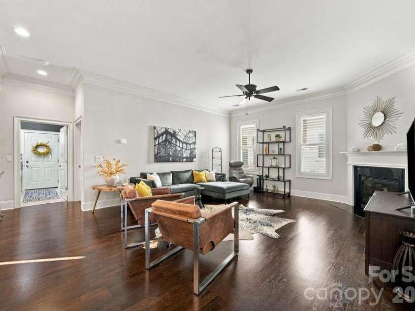 720 Loretto Lane, Fort Mill, SC 29715.  MLS# CAR4436991, YatesRealty ID 58147. 