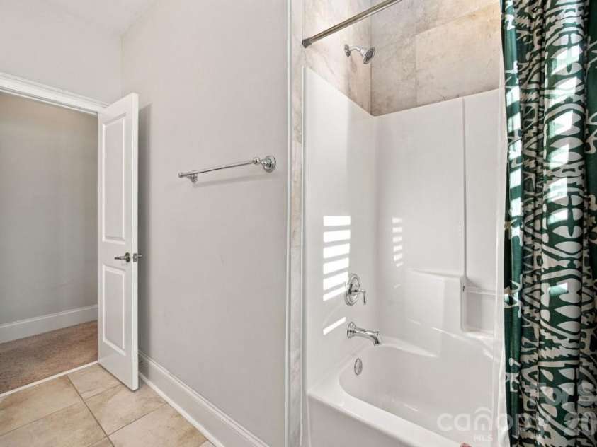 720 Loretto Lane, Fort Mill, SC 29715.  MLS# CAR4436991, YatesRealty ID 58147. 