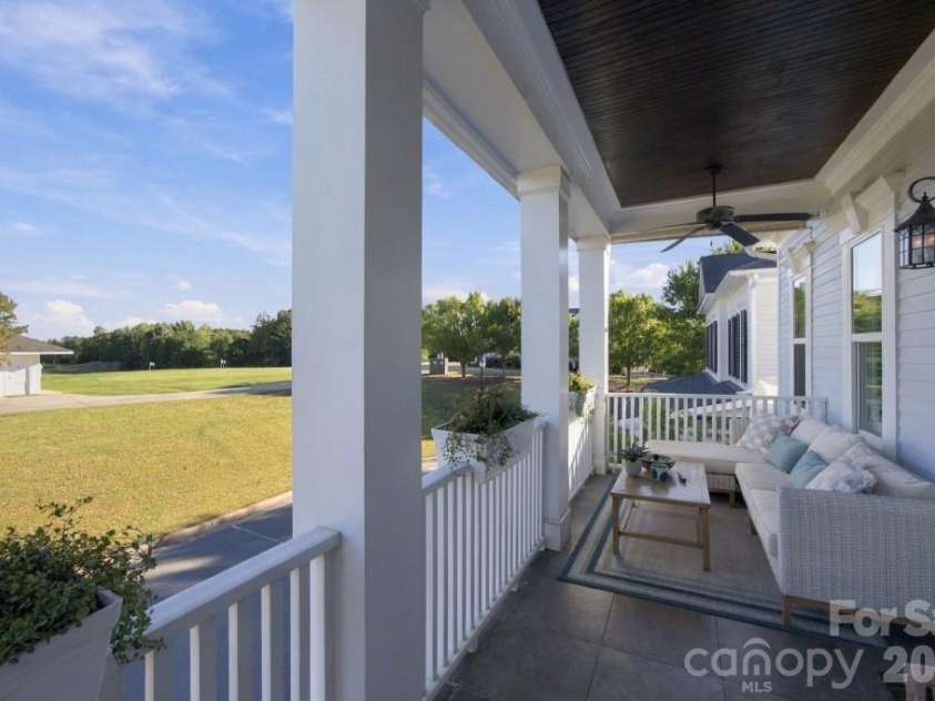 720 Loretto Lane, Fort Mill, SC 29715.  MLS# CAR4436991, YatesRealty ID 58147. 