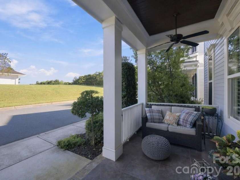 720 Loretto Lane, Fort Mill, SC 29715.  MLS# CAR4436991, YatesRealty ID 58147. 