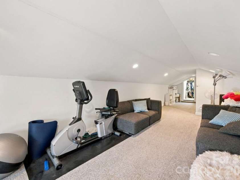 720 Loretto Lane, Fort Mill, SC 29715.  MLS# CAR4436991, YatesRealty ID 58147. 