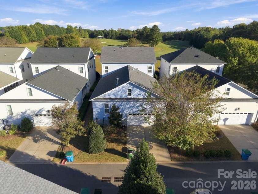 720 Loretto Lane, Fort Mill, SC 29715.  MLS# CAR4436991, YatesRealty ID 58147. 