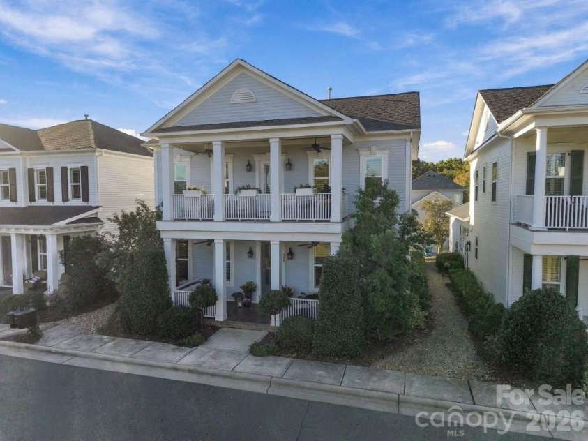 720 Loretto Lane, Fort Mill, SC 29715.  MLS# CAR4436991, YatesRealty ID 58147. 