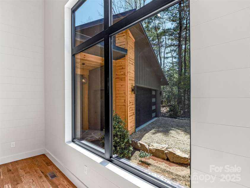 141 Danny Lane, Brevard, NC 28712.  MLS# CAR4193299, YatesRealty ID 5815. 