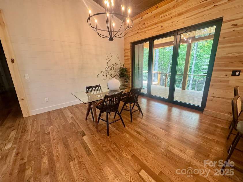 141 Danny Lane, Brevard, NC 28712.  MLS# CAR4193299, YatesRealty ID 5815. 