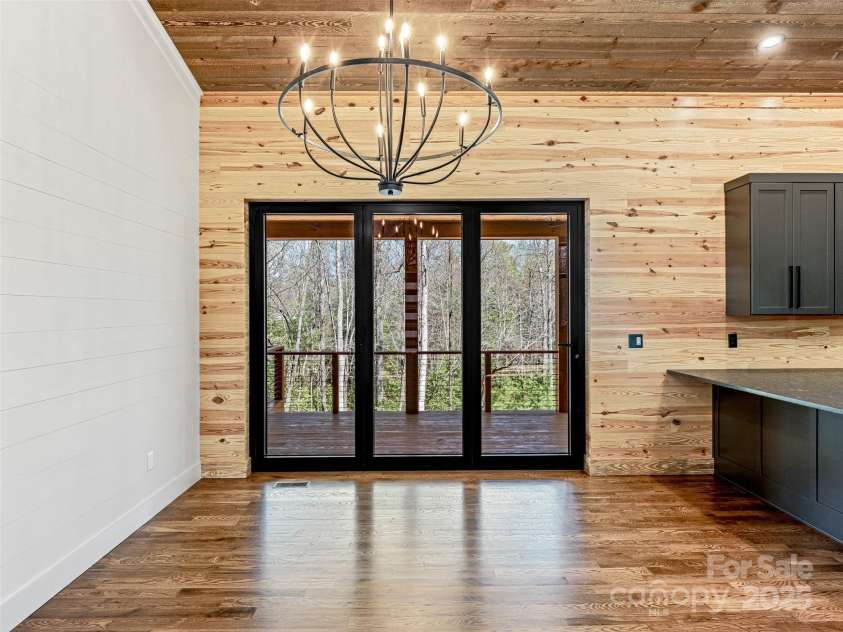 141 Danny Lane, Brevard, NC 28712.  MLS# CAR4193299, YatesRealty ID 5815. 