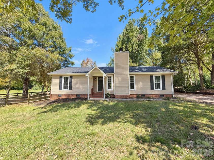 319 Neighbors Drive, Midland, NC 28107.  MLS# CAR4437237, YatesRealty ID 58156. 