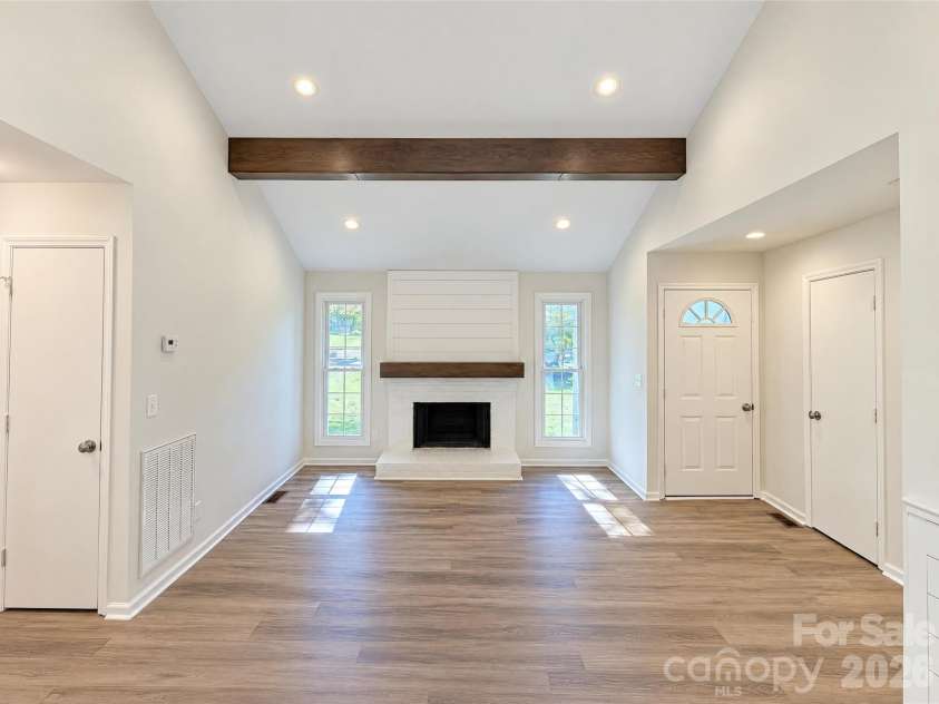 319 Neighbors Drive, Midland, NC 28107.  MLS# CAR4437237, YatesRealty ID 58156. 