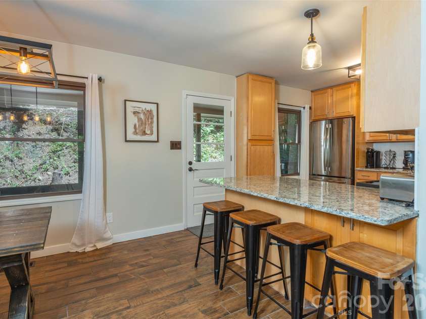 20 Gardenside Road, Mars Hill, NC 28754.  MLS# CAR4436175, YatesRealty ID 58157. 