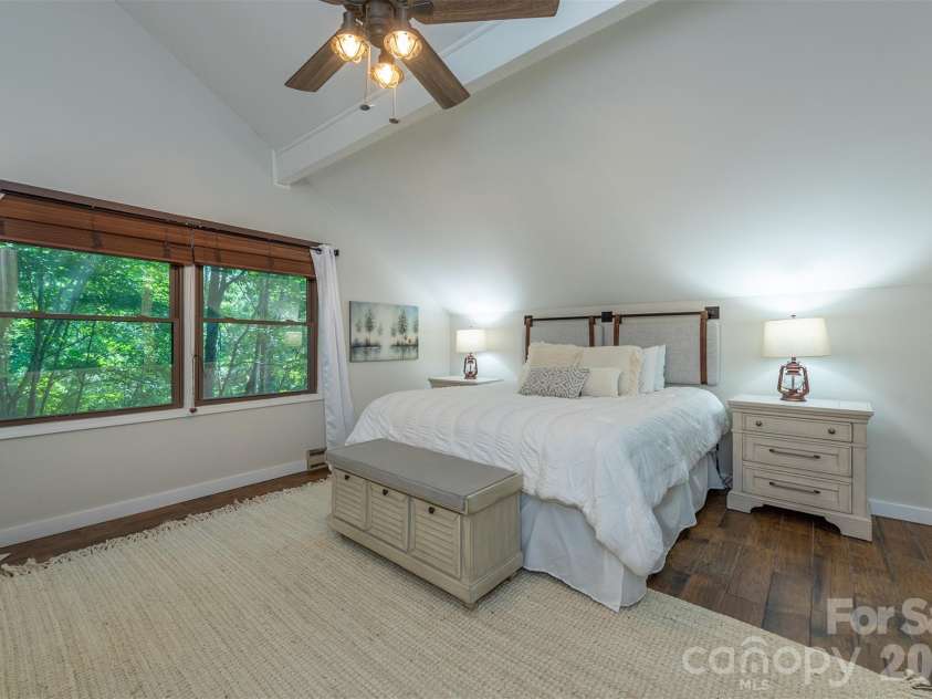 20 Gardenside Road, Mars Hill, NC 28754.  MLS# CAR4436175, YatesRealty ID 58157. 