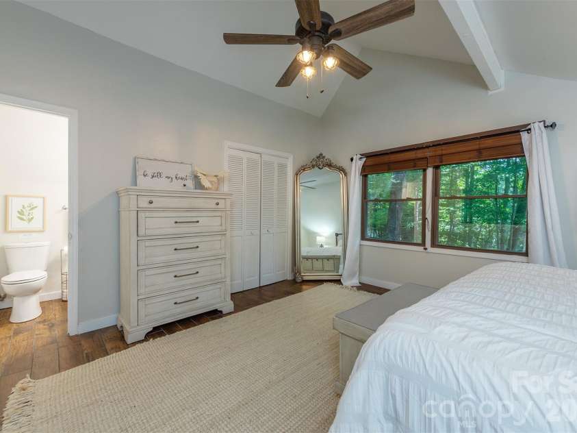 20 Gardenside Road, Mars Hill, NC 28754.  MLS# CAR4436175, YatesRealty ID 58157. 