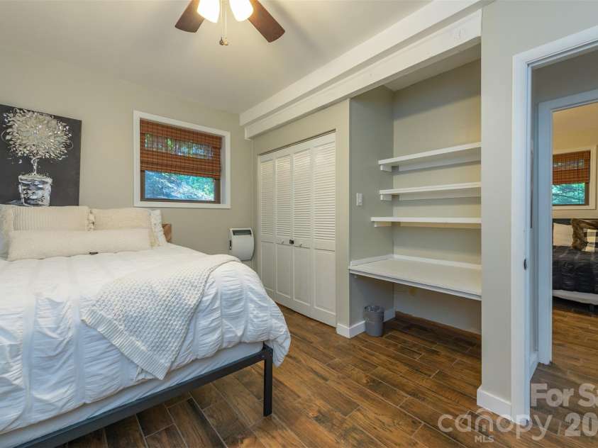 20 Gardenside Road, Mars Hill, NC 28754.  MLS# CAR4436175, YatesRealty ID 58157. 