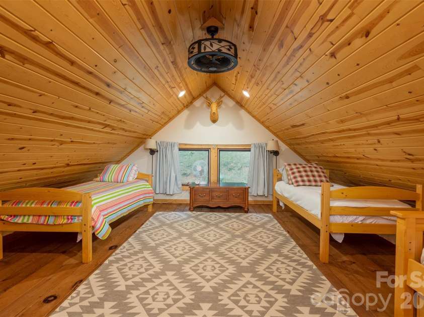 32 Thrash Lane, Mars Hill, NC 28754.  MLS# CAR4436157, YatesRealty ID 58158. 