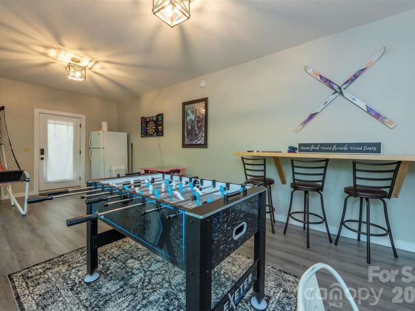 32 Thrash Lane, Mars Hill, NC 28754.  MLS# CAR4436157, YatesRealty ID 58158. 