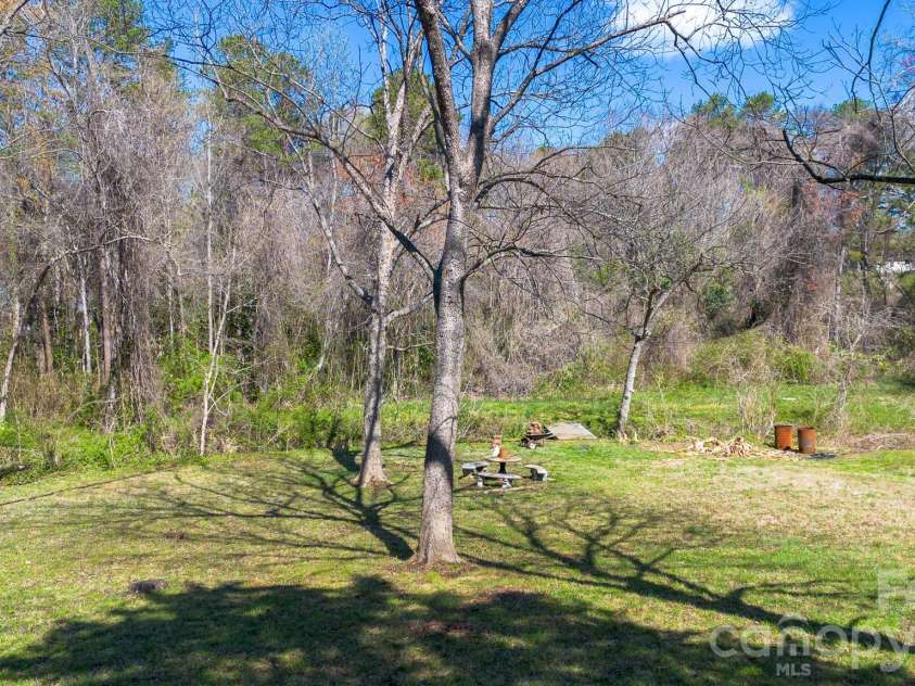 218 28th Street, Newton, NC 28658.  MLS# CAR4357598, YatesRealty ID 5816. 