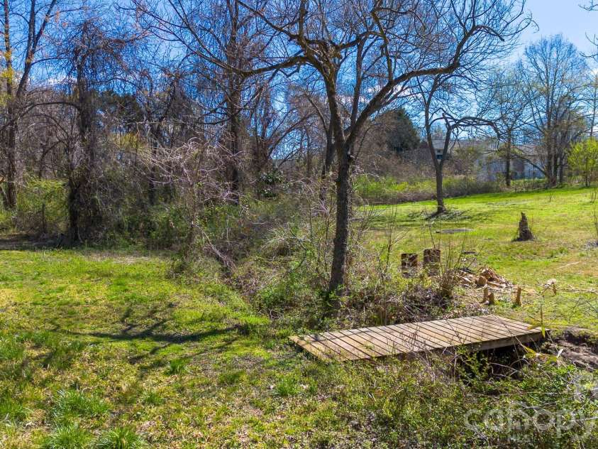 218 28th Street, Newton, NC 28658.  MLS# CAR4357598, YatesRealty ID 5816. 