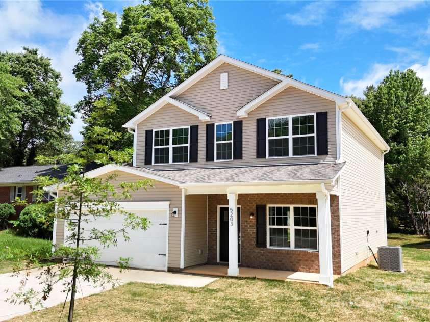 6219 Rockwell Boulevard, Charlotte, NC 28269.  MLS# CAR4244395, YatesRealty ID 5816. Representation