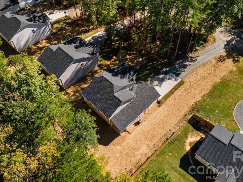 1699 Evans Drive, Lancaster, SC 29720.  MLS# CAR4437168, YatesRealty ID 58164. 