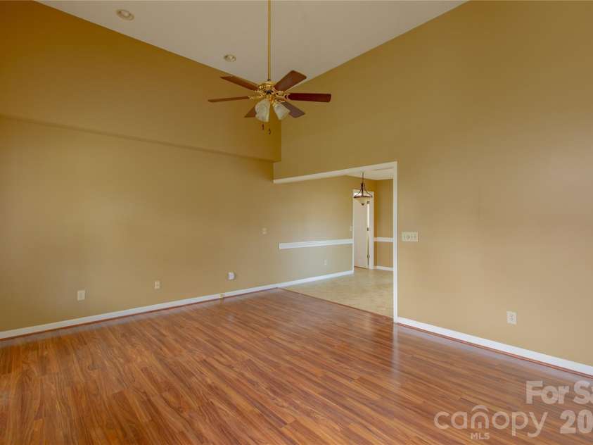124 Pepperstone Place, Mocksville, NC 27028.  MLS# CAR4437268, YatesRealty ID 58166. 