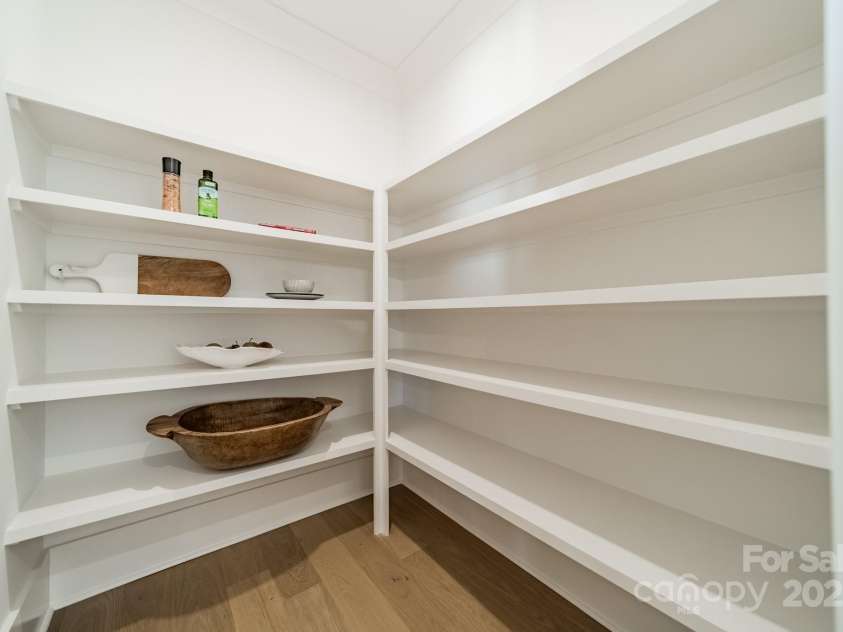 19032 Newburg Hill Road, Davidson, NC 28036.  MLS# CAR4320711, YatesRealty ID 5817. 