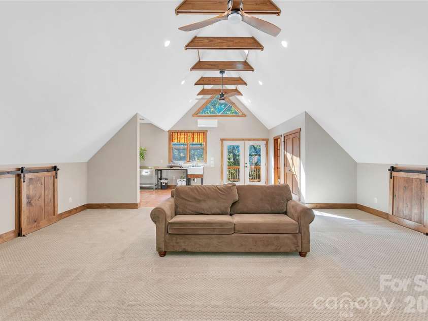 189 Breckenridge Trail, Brevard, NC 28712.  MLS# CAR4422725, YatesRealty ID 58171. 
