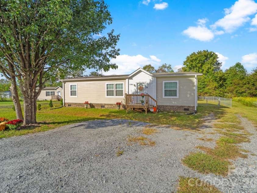106 Ol Field Court, Lawndale, NC 28090.  MLS# CAR4436709, YatesRealty ID 58177. 