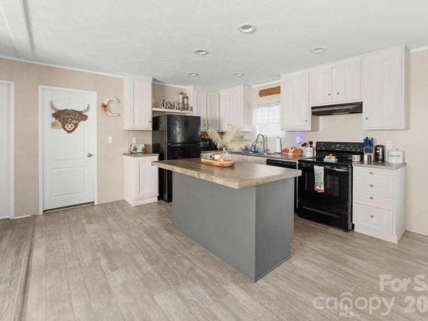 106 Ol Field Court, Lawndale, NC 28090.  MLS# CAR4436709, YatesRealty ID 58177. 