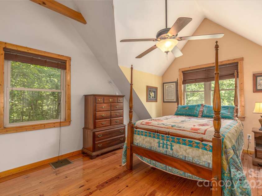 721 Grandview Loop, Nebo, NC 28761.  MLS# CAR4283375, YatesRealty ID 5818. 