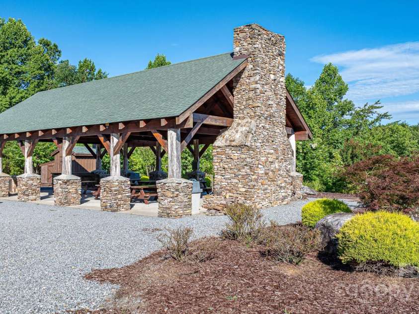 721 Grandview Loop, Nebo, NC 28761.  MLS# CAR4283375, YatesRealty ID 5818. 