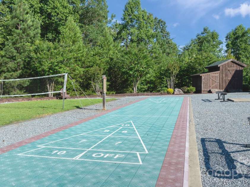 721 Grandview Loop, Nebo, NC 28761.  MLS# CAR4283375, YatesRealty ID 5818. 