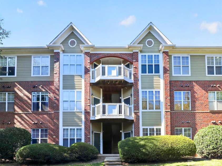 226 Torrence Street, Charlotte, NC 28204.  MLS# CAR4436359, YatesRealty ID 58189. 
