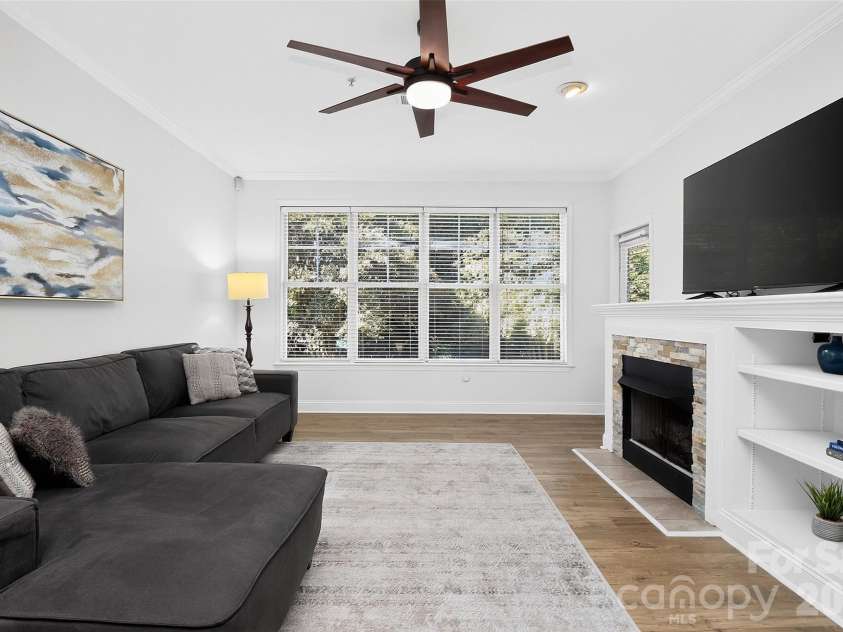 226 Torrence Street, Charlotte, NC 28204.  MLS# CAR4436359, YatesRealty ID 58189. 