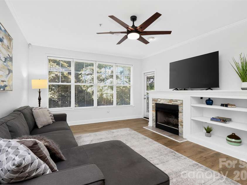 226 Torrence Street, Charlotte, NC 28204.  MLS# CAR4436359, YatesRealty ID 58189. 