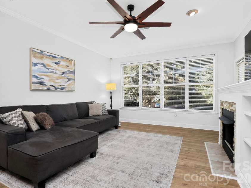 226 Torrence Street, Charlotte, NC 28204.  MLS# CAR4436359, YatesRealty ID 58189. 