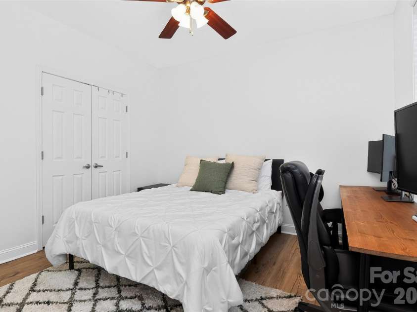 226 Torrence Street, Charlotte, NC 28204.  MLS# CAR4436359, YatesRealty ID 58189. 