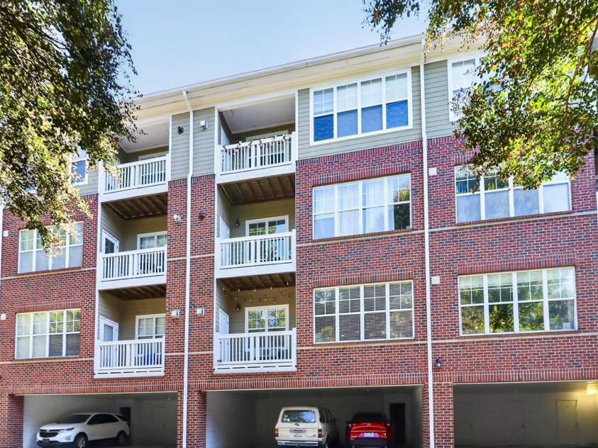 226 Torrence Street, Charlotte, NC 28204.  MLS# CAR4436359, YatesRealty ID 58189. 