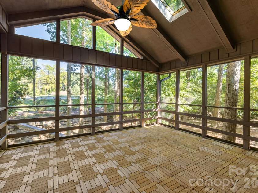 6 Catawba Ridge Court, Clover, SC 29710.  MLS# CAR4436158, YatesRealty ID 58191. 