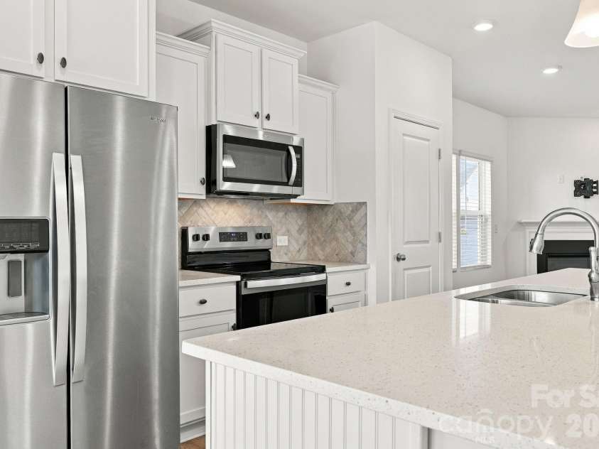 366 Bluebonnet Drive, Salisbury, NC 28146.  MLS# CAR4436270, YatesRealty ID 58192. 