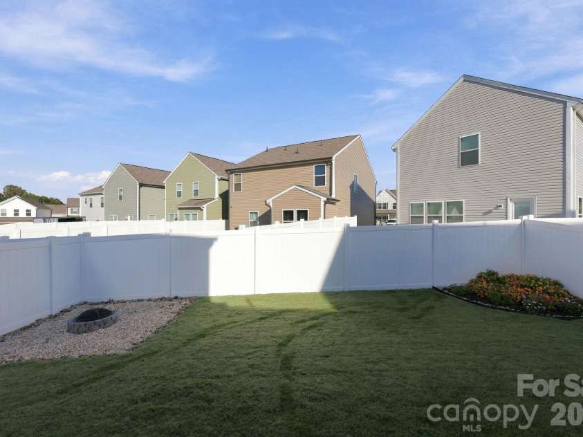 366 Bluebonnet Drive, Salisbury, NC 28146.  MLS# CAR4436270, YatesRealty ID 58192. 