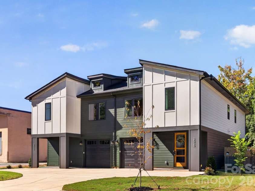 2515 Grimes Street, Charlotte, NC 28206.  MLS# CAR4436362, YatesRealty ID 58193. 