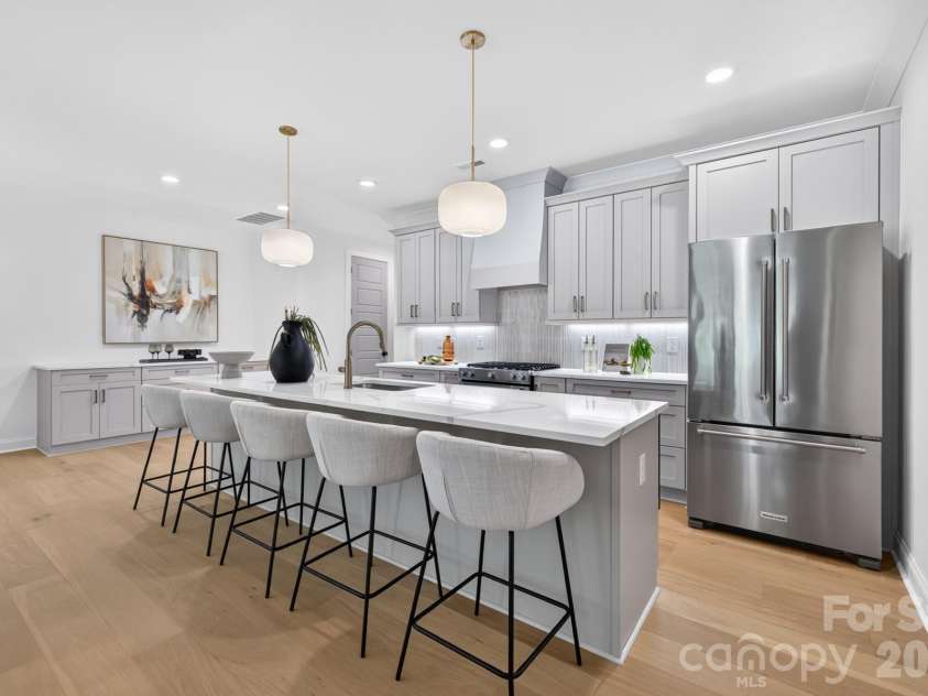 2515 Grimes Street, Charlotte, NC 28206.  MLS# CAR4436362, YatesRealty ID 58193. 