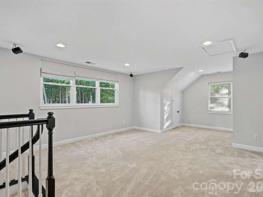 8609 Laurelwood Lane, Waxhaw, NC 28173.  MLS# CAR4436539, YatesRealty ID 58195. Loft/Flex space