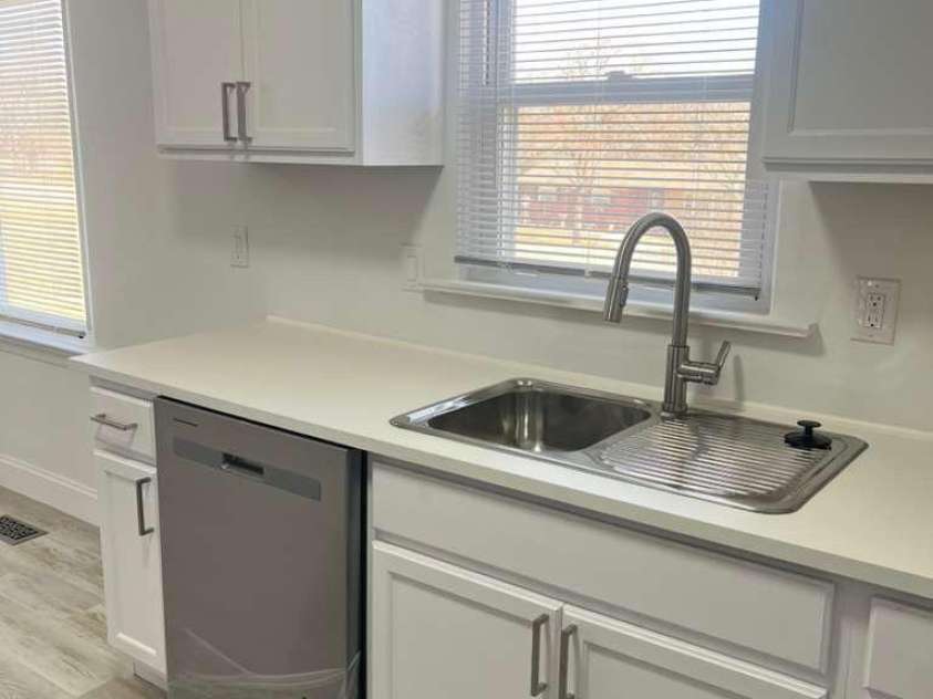 1073 Springdale Drive, Maiden, NC 28650.  MLS# CAR4330894, YatesRealty ID 582. 