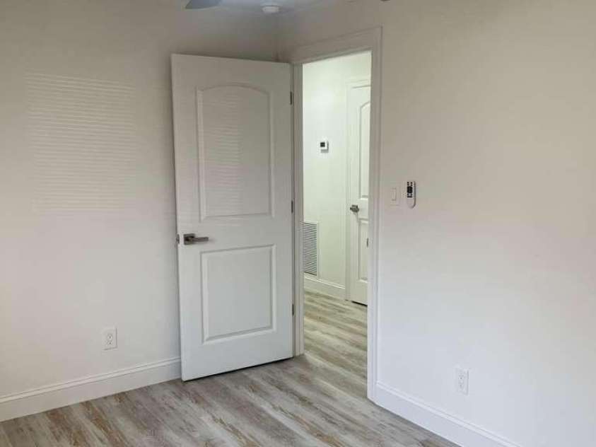 1073 Springdale Drive, Maiden, NC 28650.  MLS# CAR4330894, YatesRealty ID 582. 